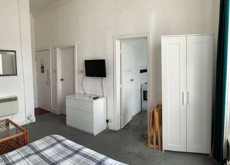 Beeton Villas Holiday Apartments Blackpool Ngoại thất bức ảnh