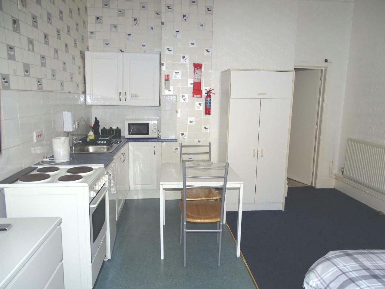 Beeton Villas Holiday Apartments Blackpool Ngoại thất bức ảnh