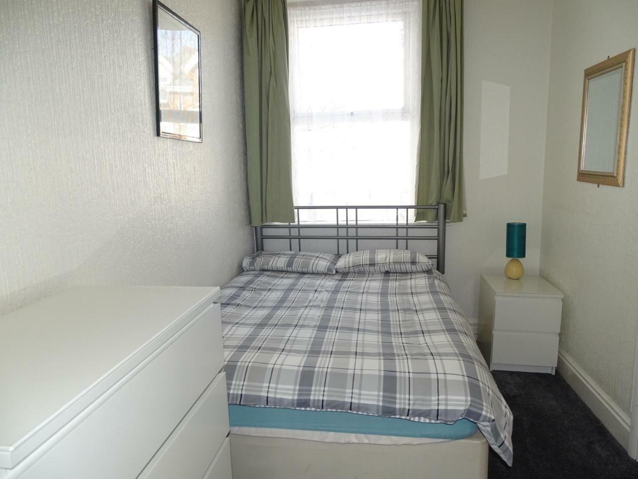 Beeton Villas Holiday Apartments Blackpool Ngoại thất bức ảnh
