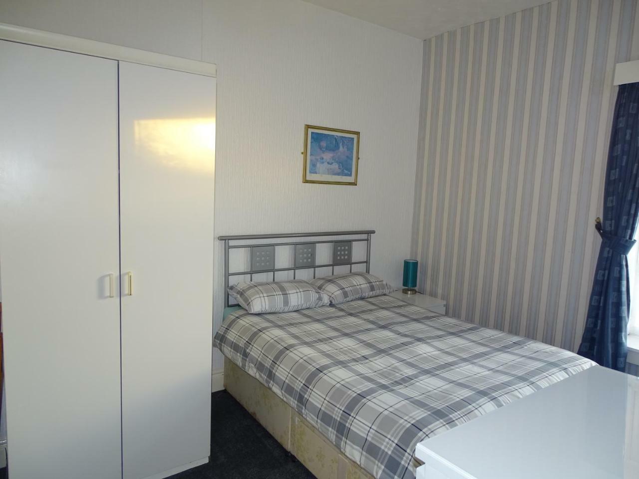 Beeton Villas Holiday Apartments Blackpool Ngoại thất bức ảnh