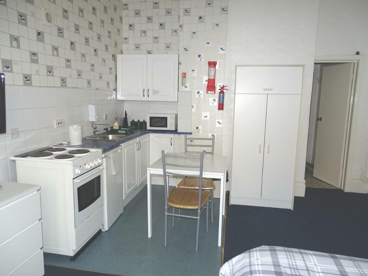 Beeton Villas Holiday Apartments Blackpool Ngoại thất bức ảnh